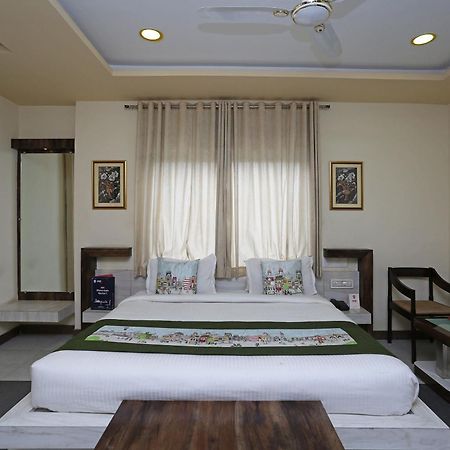 Collection O Greenland Udaipur Exterior foto